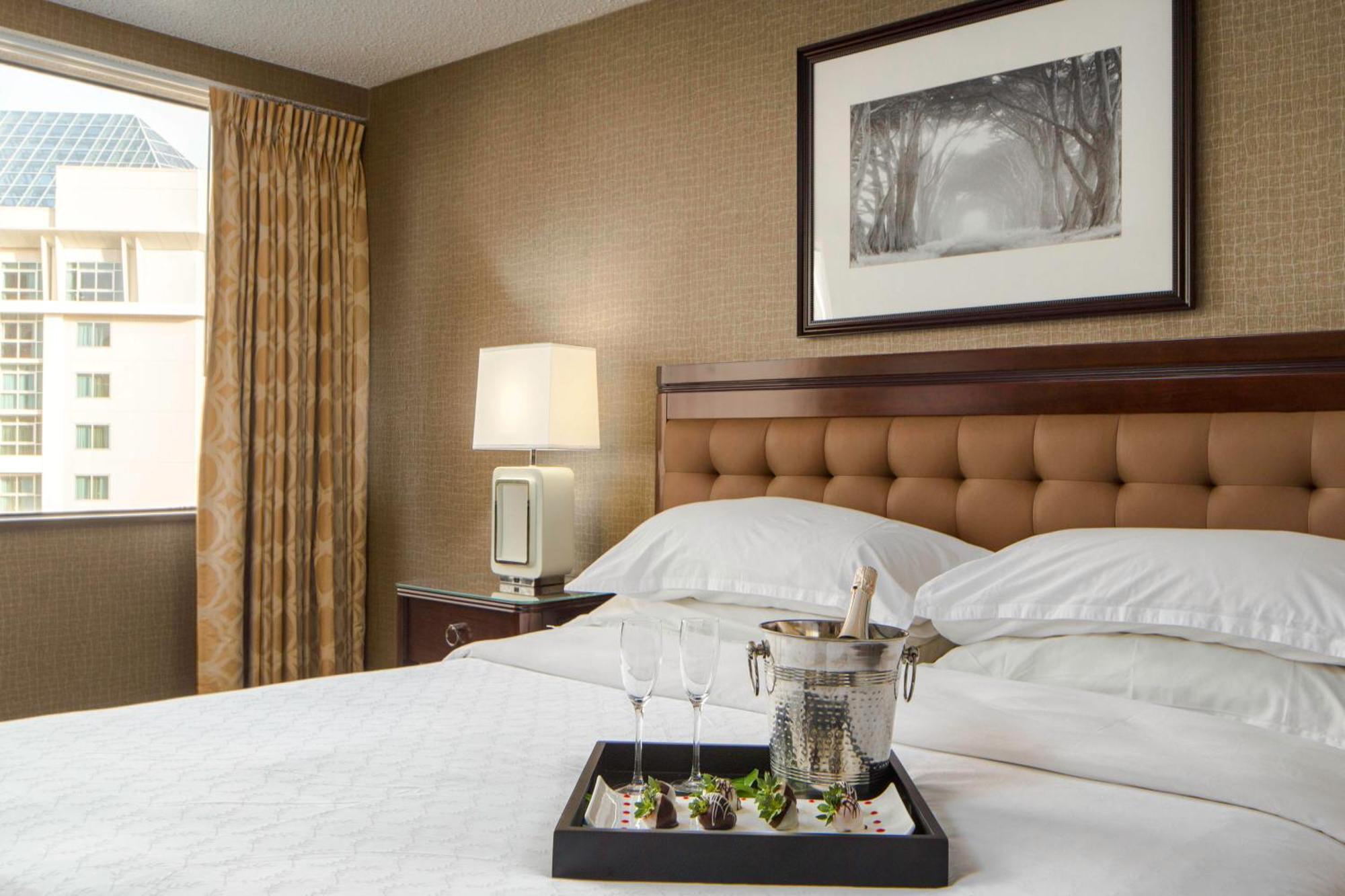 Sheraton Oklahoma City Downtown Hotel Esterno foto