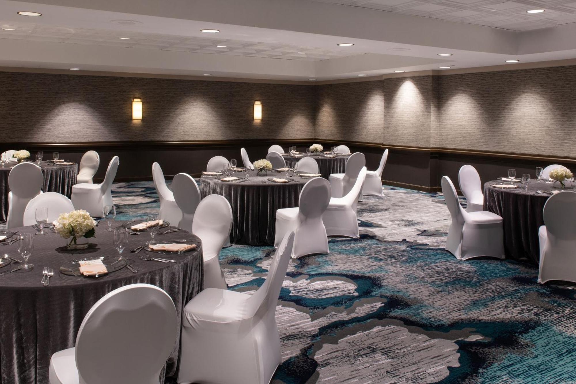 Sheraton Oklahoma City Downtown Hotel Esterno foto