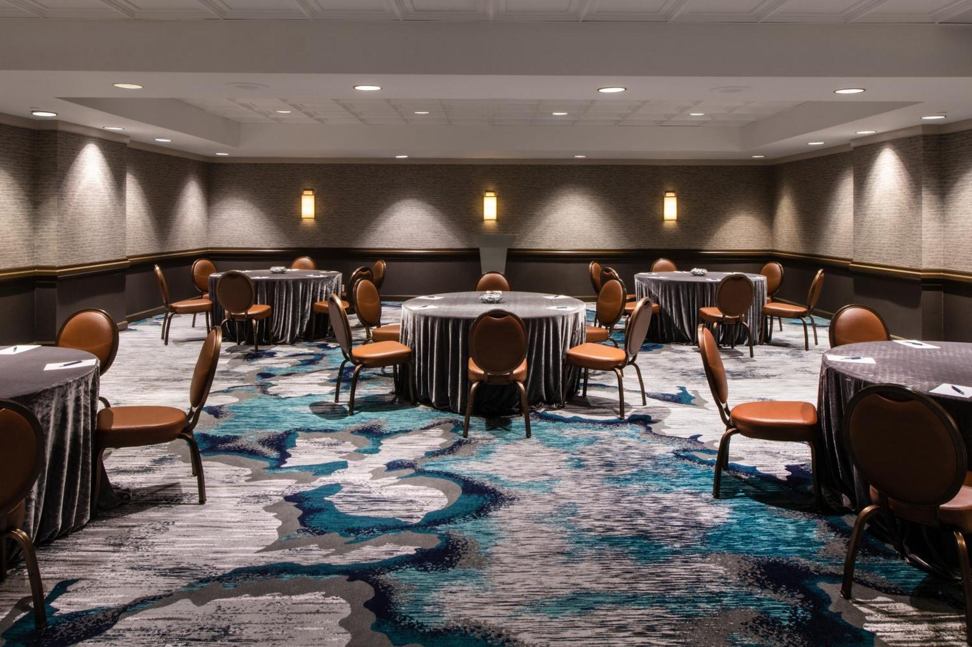 Sheraton Oklahoma City Downtown Hotel Esterno foto
