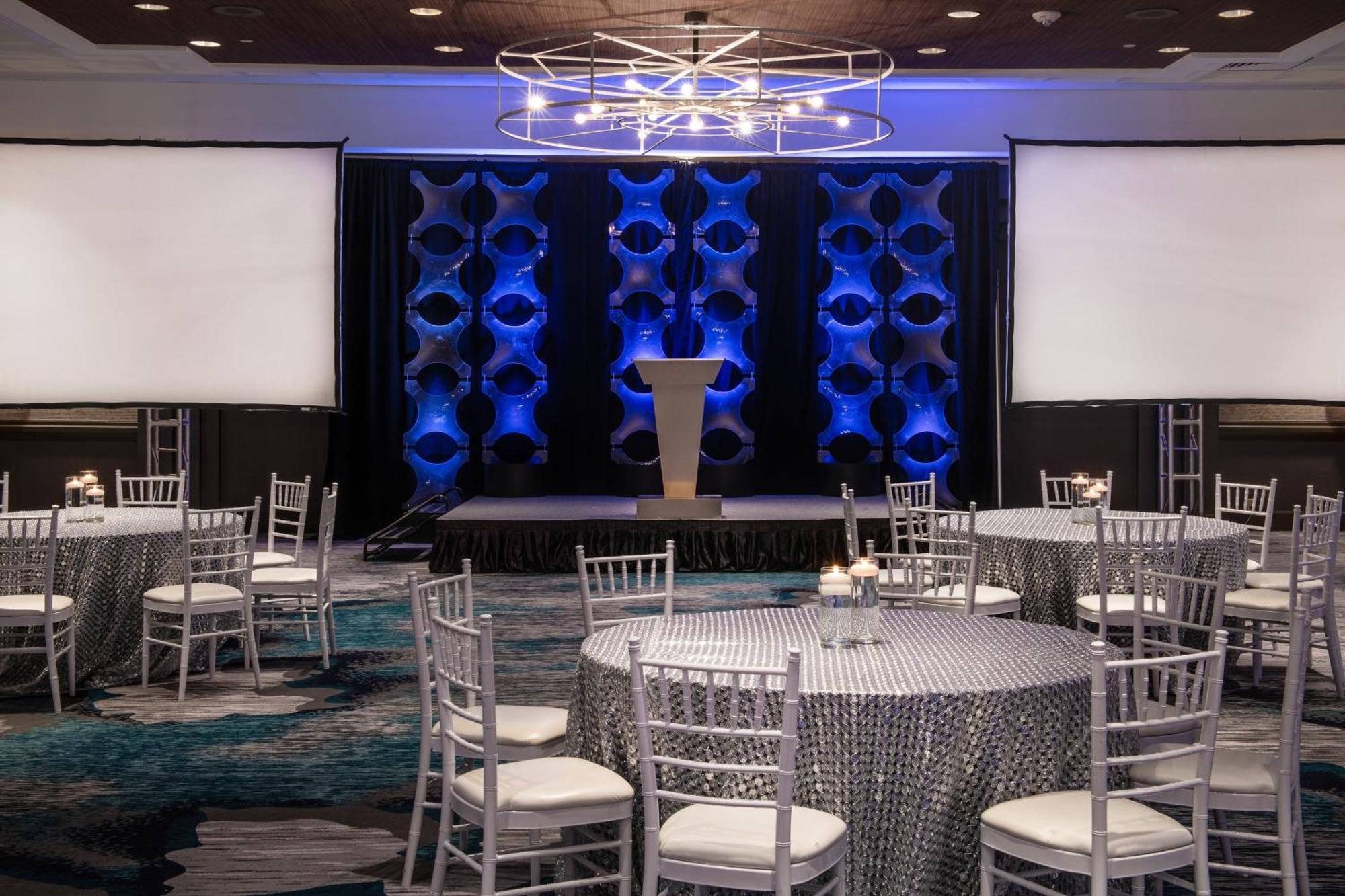 Sheraton Oklahoma City Downtown Hotel Esterno foto