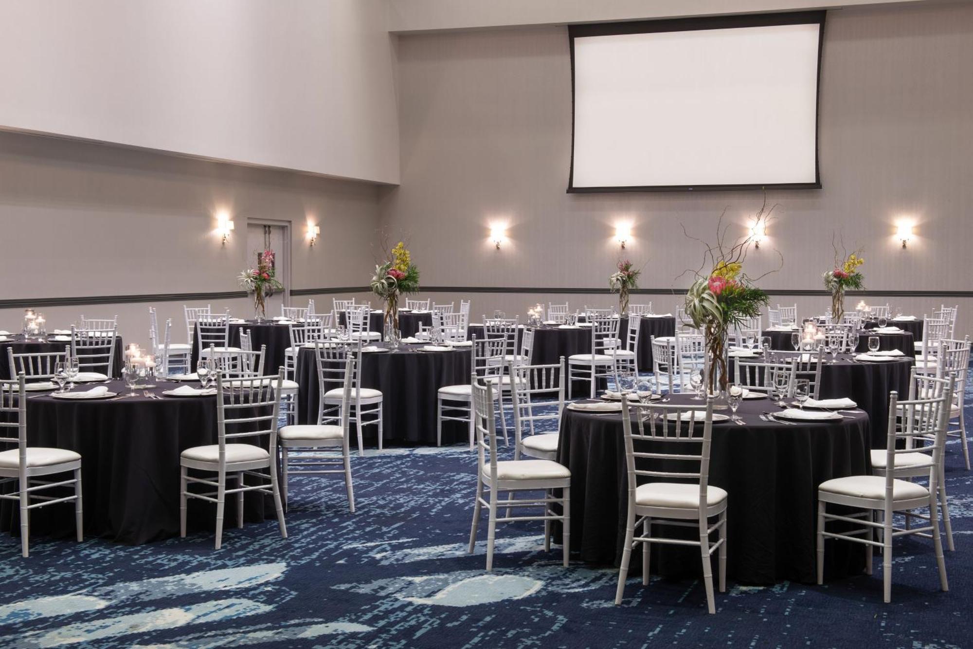 Sheraton Oklahoma City Downtown Hotel Esterno foto